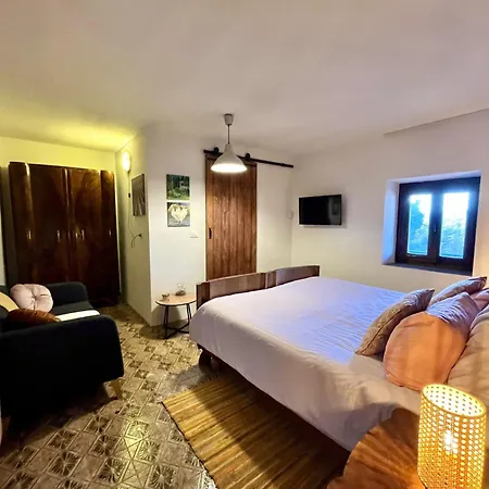 Alojamento de Acomodação e Pequeno-almoço Casa Laiazzo