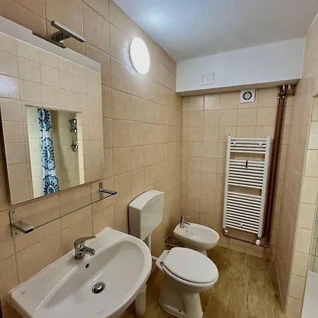 Alojamento de Acomodação e Pequeno-almoço Casa Laiazzo